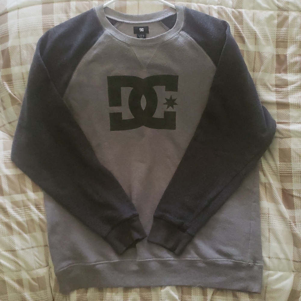 DC Gray Pullover Sweater